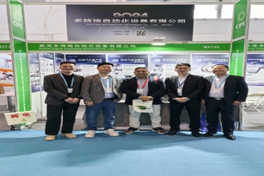 陽春三月京都會友，新品面試吸引眼球